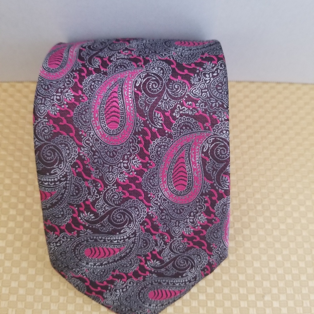 MENZGGG Tie #19